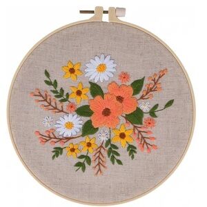 Floral Embroidery Hoop Art Kit